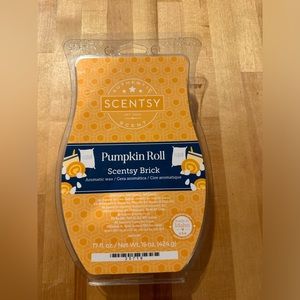 New Scentsy pumpkin roll brick!